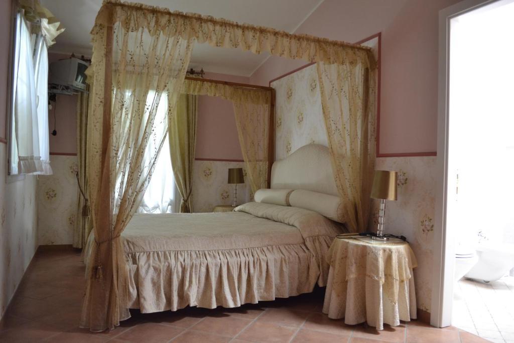 La Tenuta Del Giglio Villa Tavullia Værelse billede